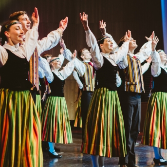 Koncerts RAITI, RAITI RAKSTĀ DEJ’ - Foto: Anna Zvejniece