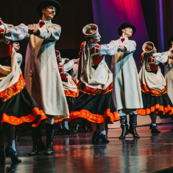 Koncerts RAITI, RAITI RAKSTĀ DEJ’ - Foto: Anna Zvejniece