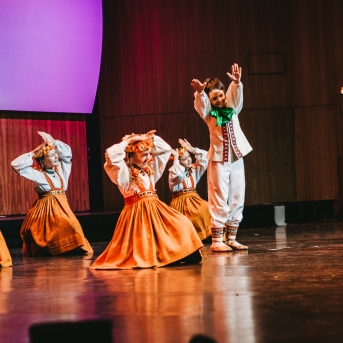 Koncerts RAITI, RAITI RAKSTĀ DEJ’ - Foto: Anna Zvejniece