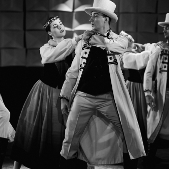 Koncerts ''Mēs mīlam dejā'' - Foto: Roberts Ķesteris